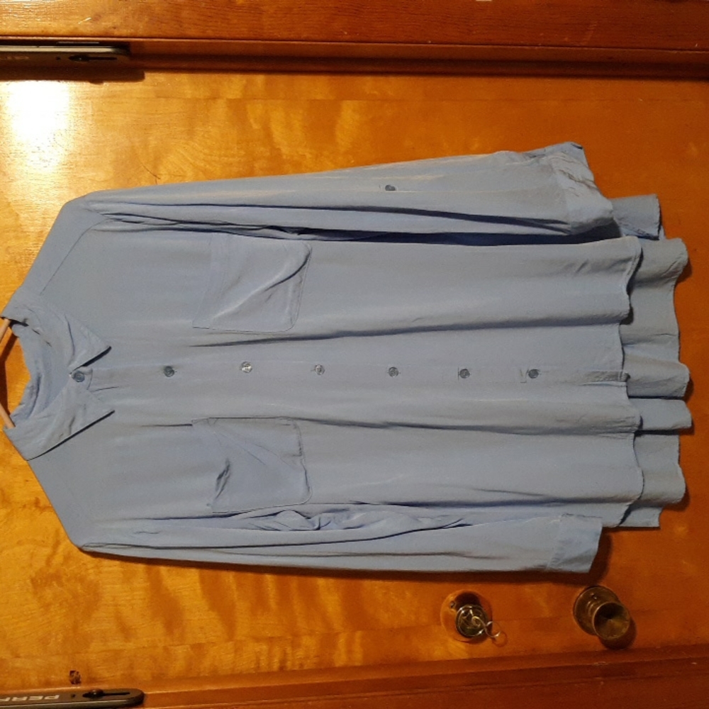 Chico's Blue Button Front Shirt w/roll Tab Sleeves & Pockets